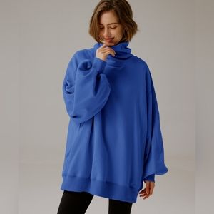 NWT Whisper Oversized Turtleneck Sweatshirt (Lapis Blue) - LIT Activewear